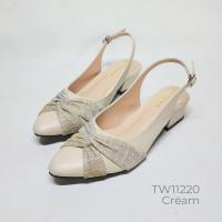 ราคา รองเท้าคัทชูเปิดส้นเท้า รองเท้าคัทชูรัดหลัง รองเท้าคัทชูปลายเรียวรัดหลัง รองเท้าคัทชูมีสายรัด no TW11220 by here shoe shop (20579285456)