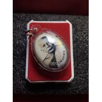 ราคา หลวงพ่อแดง หลวงพ่อแดง วัดเขาบันไดอิฐ ล็อคเก็ตฉากขาว หลังยันต์ พร้อมเลี่ยมกันน้ำ สภาพสวย มีบริการเก็บเงินปลายทาง (13615587677)