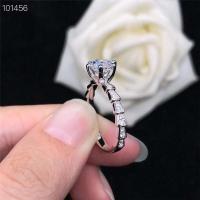 ราคา แหวนเพชร 1 กะรัต ใช้งานแต่ง วันสำคัญ พร้อมกล่องสวย (18169097874)