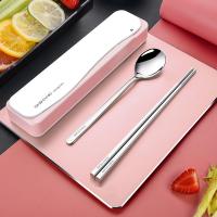 ราคา กล่องใส่ช้อนส้อมแบบพกพาชุดช้อนและตะเกียบสไตล์เกาหลีสำหรับนักเรียนชุดช้อนส้อมสแตนเลสสามชิ้นสำหรับคนเดียวกล่องเก็บสายนอก (7948674477)