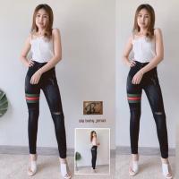 ราคา กางเกงยีนส์ขาเดฟเอวสูงผ้าหนายืดนิ่มแต่งคาดแถบหนังเขียวแดงและแต่งขาดเข่าเก็บทรงสวยใส่เข้ารูป (4271618011)