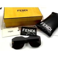 ราคา Fendi แว่นกันแดด รุ่น FE40067U Black New Collection2023 (20481876148)