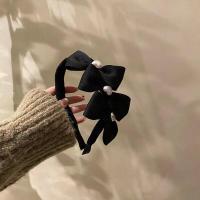 ราคา lovemango โบว์กำมะหยี่สีดำ โบว์กิ๊บติดผมคุณหนู กิ๊บติดผมผู้หญิง สไตล์เกาหลี โบว์ใหญ่ (13761402776)
