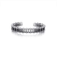 ราคา ake ake Prophecy Bangle Mini กำไลข้อมือเงินแท้ 925 แกะมือขัดเงาลงดำ ลายทิวต้นไม้ศักดิ์สิทธิ์สุดคลาสสิก ขนาดเล็กกะทัดรัดเหมาะกับทุกโอกาส (9047567804)