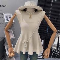 ราคา 7686 เสื้อสายเดี่ยวไหมพรม ดีเทลชายระบายน่ารัก ทรงยาว สีพื้น สาวหวาน (20221419841)