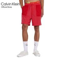 ราคา CALVIN KLEIN กางเกงขาสั้นผู้ชาย This Is Love ทรง Relaxed รุ่น J323713 XAJ สีแดง (20742706706)