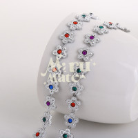 ราคา สังวาลย์ สังวาลย์ดอกไม้ แบ่งขาย 1 หลา สังวาล ทับทิมประดับ ติดเพชร เพชรเส้น พลอยเส้น พลอยเทียม ทับทิมคละสี DIY (9729873473)