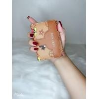 ราคา กระเป๋าสตางค์ใบสั้น มิกกี้เมาส์ มีช่องใส่เหรียญ สามารถใส่บัตรได้เยอะ GP0362 (16325229615)