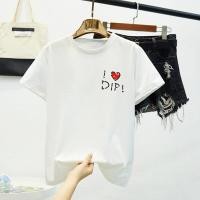 ราคา เสื้อยืดผู้หญิงแฟชั่น เวอร์ชั่นเกาหลีเสื้อยืดเสื้อคู่รัก ใส่สบาย ผ้าคอตตอนแขนสั้นคอกลม ชุดคู่ นิ่ม ใส่สบาย 5สี 4ไซส์ พร้อมส่ง ส่งฟร (12231578068)