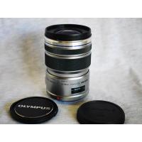 ราคา OLYMPUS 12 50mm 24 มม ถึง ระยะไกลปานกลาง 100 มม และสามารถใช้งานสำหรับการถ่ายภาพทุกประเภทตั้งแต่การถ่ายภาพวิว และภาพบุคคล การใช้ระบบการซูมภายใ (7460913624)