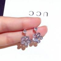 ราคา Yuki S ต่างหูทองคำแท้14K สำหรับผู้หญิงต่างหู Earring ลายดอกไม้สไตล์เกาหลีประดับเพชรรัสเซียเกรด AAA ต่างหูเม็ดเดี่ยวลูกไม้แบบโปร่งของขวัญแต่งงาน (7487398205)
