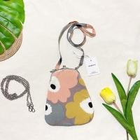 ราคา New in กระเป๋าผ้าสะพายข้าง กระเป๋าปิ๊กแป๊ก ลายดอกไม้ l by Saraya ได้ทั้งสายผ้าและสายโซ่ (10835890414)