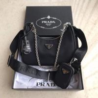 ราคา กระเป๋าพรีเมี่ยมกิ๊ฟ แบรนด์ พราด้า premium gift เป็นกระเป๋าผ้า nylon silk อย่างดี กันน้ำ (20569442086)