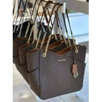 ราคา ของแท้ พร้อมส่งในไทย Michael Kors Large Chain Shoulder Tote Bag สี Brown (20286274519)