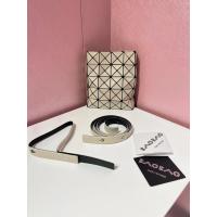 ราคา bao bao issey miyake บล็อคกระเป๋า กระเป๋าถือ กระเป๋าสะพายข้าง ฟรีสายสะพาย (20870810520)