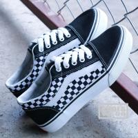 ราคา Pando E8 รองเท้าทรงแวนหลากสี (7399495455)