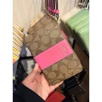 ราคา COACH คล้องมือ Size S แบบ 1 ซิป Signature Coated Canvas with Leather Stripe (19160709568)