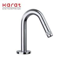 ราคา Karat Faucet ก๊อกเดี่ยวอ่างล้างหน้า หมุนเปิด ปิดน้ำที่ปากก๊อก รุ่น KF 12 100 50 (7173564038)