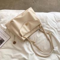 ราคา กระเป๋าสะพายข้าง INS แมทช์ลุคง่ายกระเป๋าผู้หญิงกระเป๋าโท้ทแฟชั่นยอดนิยมแบบใหม่ฤดูใบไม้ร่วงและฤดูหนาวปี2023กระเป๋ากาเบรียลสะพายไหล่ความจุใหญ่ (18828745619)