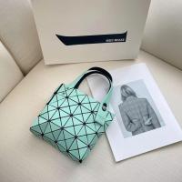 ราคา ฟรีสายสะพาย กระเป๋าถือ bao bao small issey miyake 4x4 บล็อคกระเป๋า mini bag กระเป๋าสะพายข้าง (20871662450)