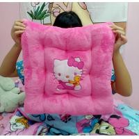 ราคา เบาะรองนั่งสีชมพูปักหน้าคิตตี้อุ้มเป็ด 16 16 นิ้ว (20706411061)