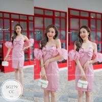 ราคา SG279 เดรสสั้นออกงาน ปาดไหล่อกแต่งโบว์ แขนแต่งผ้าแก้วระบาย 2 ชั้น ชายกระโปรงแต่งผ่าเล็กน้อย งานซิปหลัง ผ้าซาร่าเนื้อเงา ทรงสวยมากๆ คร่า สี โอรส ขาว เทา ชมพู กรมท่า แดง แดงเลือดหมู ขนาด รอบอก 32 34 รอบ
