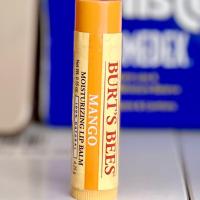 ราคา Burts Bees ขี้ผึงลิปบาล์ม 100 Natural Moisturizing Lip Balm Original Beeswax with Vitamin E Peppermint 4 25g (11224504500)