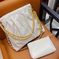 ราคา SALE ถูกมาก กระเป๋าCHARLES KEITH TOTE BAG ขนาด 12นิ้ว สูง12นิ้ว สายยาวอะไหล่หัวใจสวยมากๆ พร้อมใบลูก งานแท้หิ้วขึ้นเครื่องได้ทั่วโลก กระเป๋าผู้หญิง กระเป๋าสะพายข้าง กระเป๋าสะพานพากลำตัว กระเป๋าสะพายไหล