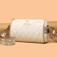 ราคา HB 744 กระเป๋าหนัง Pu นิ่ม ทรงหมอน งานสวยมาก สะพายไหล่ สะพายข้าง (19819247797)