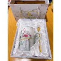 ราคา แก้วกาแฟ แก้วเซรามิค ชุดแก้วกาแฟมีฝาปิดและช้อน พร้อมกล่อง (16140398217)