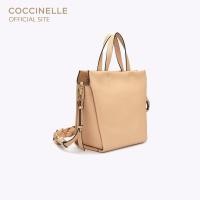 ราคา COCCINELLE กระเป๋าถือผู้หญิง รุ่น BOHEME GRANA DOUBLE HANDBAG 180101 สี TOASTED BARK (21018278901)
