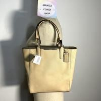 ราคา กระเป๋าถือ COACH แท้ หนังแท้ ตำหนิหนังไม่เรียบ มีรอยเปื้อน ลดราคาขาดทุน COACH MADISON MINI NORTH SOUTH TOTE IN SAFFIANO LEATHER Tan Clearance (20964666341)