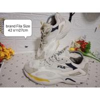 ราคา รองเท้ามือสองสภาพดี ทรงอ้วน Size 42ยาว27cm ใส่ลำลอง (21042692520)