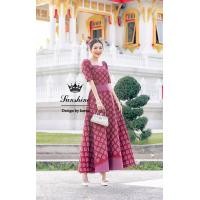 ราคา ชุดเดรสยาวสีแดงเลือดหมู ลายไทยแสนสวย (21158472036)
