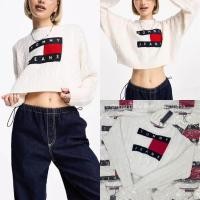 ราคา Tommy Knit crop Long sleeves 430 ฟรีส่ง เสื้อครอปแขนยาว ทอลายแบรนด์ดัง texture ผ้าคือดีมาก ผ้าไหมพรมนุ่ม เนื้อร่อง สัมผัสนิ่มสบาย อย่างดี ไม่คันนะค่า ทรงสวย ใส่ง่าย แมทช์กับขายาว ขาสั้นได้หมด สไตล์วัย