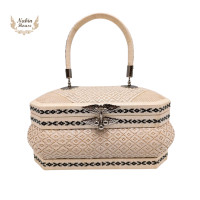 ราคา กระเป๋าย่านลิเภาทรงแปดเหลี่ยมตัวล็อคเงินหูย่านลิเภา (19952060492)