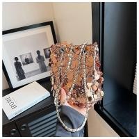 ราคา กระเป๋าเล็กปักเลื่อมสายโซ่แฟชั่นดีไซน์เล็กสำหรับฤดูร้อนกระเป๋าหิ้วทรงถังมีปีกแบบใหม่2023สำหรับผู้หญิง (19964130702)