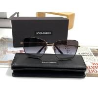 ราคา Dolce Gabbana แว่นตากันแดด รุ่น DG2275 1334 8G Gold Grey (20624090097)