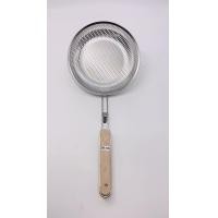 ราคา มี6ขนาด กระชอนตักของทอด กระชอนสแตนเลสด้ามไม้ กระชอนลวดด้ามไม้ ที่ตักของทอด กระชอนตักอาหาร (20708315853)