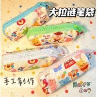 ราคา กระเป๋าดินสอ กระเป๋าเครื่องเขียน แบบซิปใหญ่ ลาย Toy Story Pooh (16442281797)