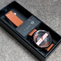 ราคา นาฬิกาผู้ชาย นาฬิกาข้อมือ Tomi นาฬิกาแบรนแท้ นาฬิกากันน้ำ สายนาฬิกา หนัง ฝาหลังกระจก เปลือย หน้าปัด 38MM มี 6 สี พร้อมกล่องแบรนด์ฟรี (15463349217)