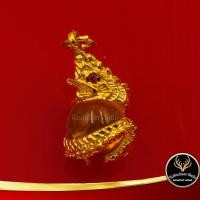 ราคา จี้ พญานาคคาบแก้วมณี ตาฝังมณีสีแดง เรียกทรัพย์ เสริมโชคลาภ เงินทอง ร่ำรวย หลากสีสัน สีสวยสะดุดตา ชุบทองไมครอน เคลือบแก้ว (10400171666)