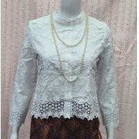 ราคา Yingngarm เสื้อลูกไม้ เสื้อลูกไม้ดอกลอย 3D ชุดไทย บาบ๋า เอวตรง แขนตรง (6698120484)