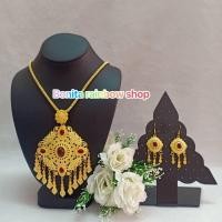 ราคา สร้อยคอพร้อมต่างหู เครื่องประดับชุดไทย ต่างหูแบบเจาะ งานประดับพลอยแดง รุ่น F00854 (21188731441)