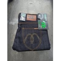 ราคา wrangler ทรงกระบอกผ้าด้าน Jeans งานแท้ พร้อมส่ง (20416936997)