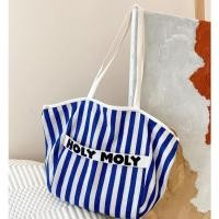 ราคา กระเป๋าสะพายผ้าแคนวาสสุดฮิตของ INS จุของได้เยอะ มาในลายทาง พร้อมส่งค่ะ (20694249967)