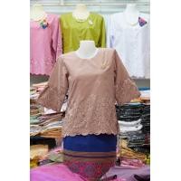 ราคา ร้านแชมป์อุดร เสื้อเชิ้ตหญิง เสื้อลูกไม้ เสื้อผ้าสาวอวบ มีมากกว่า 10 สี 38404144464850 ชุดไปวัด เสื้อคนอ้วนผญ ชุดผ้าไทยหญิง (17802900262)