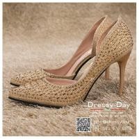 ราคา รองเท้าใส่ออกงาน รองเท้าไปงาน RR004 รองเท้าเจ้าสาวสีทอง พร้อมส่ง ตกแต่งกริตเตอร์ สวยสง่าดูดีแบบเจ้าหญิง (19925298438)