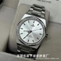 ราคา vivienne Vivienne Womens Broken Ice Blue Queen Mother Saturn นาฬิกาแฟชั่นสไตล์โรสเรด (20702100792)