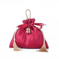 ราคา ถุงผ้าหูรูด กระเป๋าผ้าหูรูด ถุงผ้าใส่ของ ชำร่วย เครื่องประดับ ถุงผ้าซาติน ขนาด 13 15ซม (18853313360)